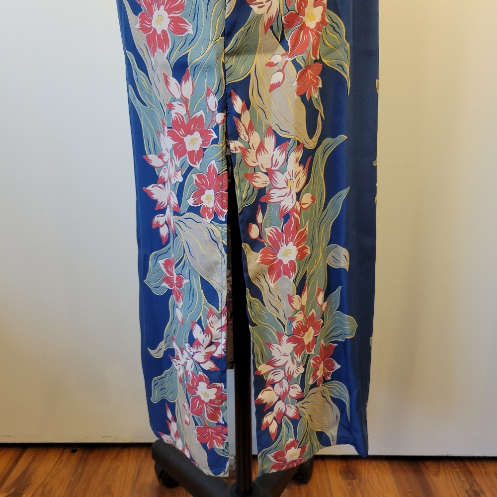 Tiki/Polynesian flower dress - Picture 9 of 17